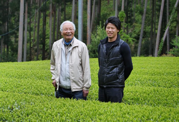 Iwao Hayashi (links) und sein Enkel Shuhei Hayashi (rechts)